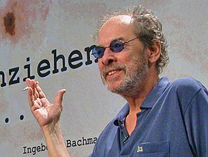 K&uuml;nstler und Designer Heinz Peter Maya im ORF Studio (Bild: ORF - Anton Wieser)