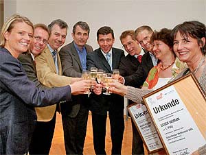 Die Gewinner des Schaufensterwettbewerbs 2004 (Foto: ECC Publico K&auml;rnten)