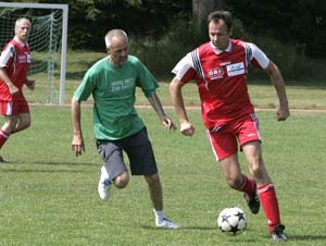 Fussballspiel Literatur-ORF (Bild: Johannes Puch)