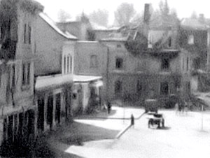 Kino S&uuml;d nach einem Bombenangriff im Jahre 1945 (Bild: kinogeschichte.at)
